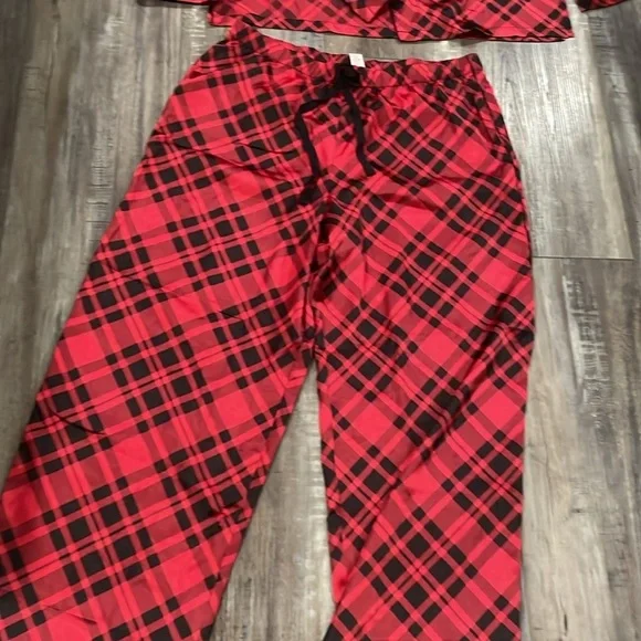 Victoria's Secret Pajama Set New Red Plaid Silky Satin Sz Large NWT Long Sleeve